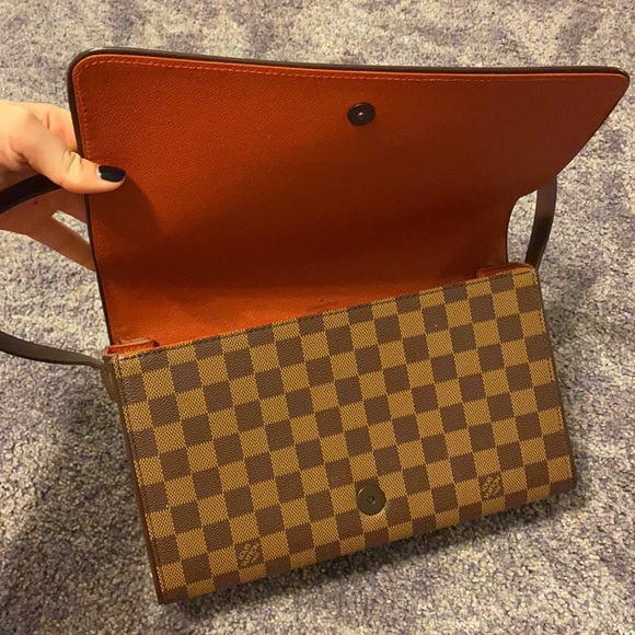 Louis Vuitton BAG - Picture 2 of 3